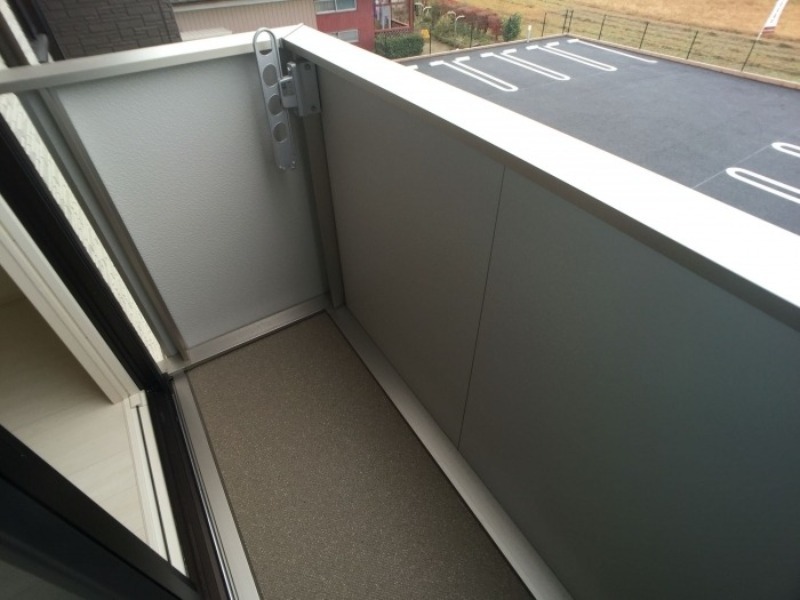 バルコニー　図面と現状に相違がある場合には現状を優先