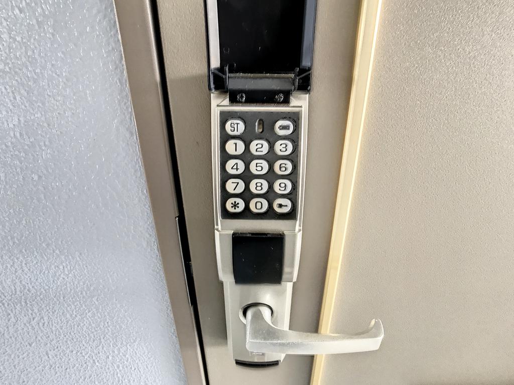 セキュリティ　暗証キー