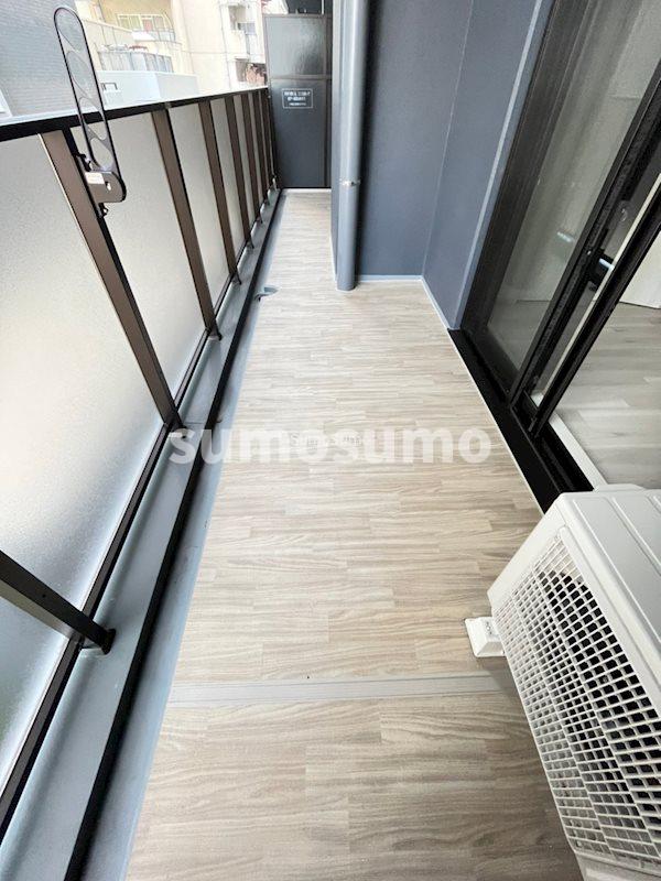 バルコニー　バルコニーからの眺めを楽しみながら食事をしませんか