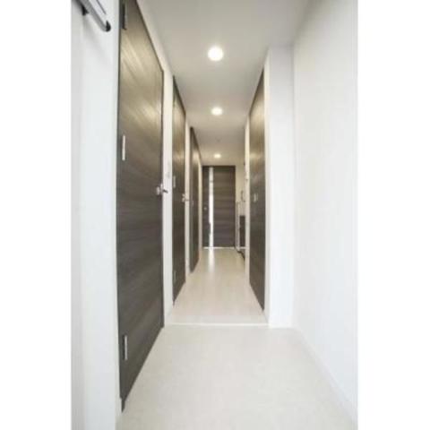 居室・リビング　室内