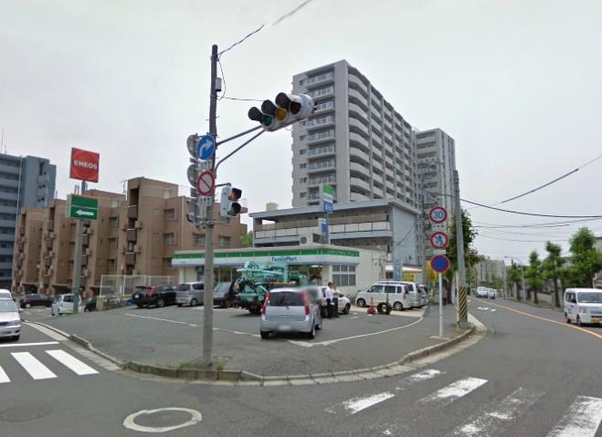 コンビニ　ファミリーマート（コンビニ）まで1848m