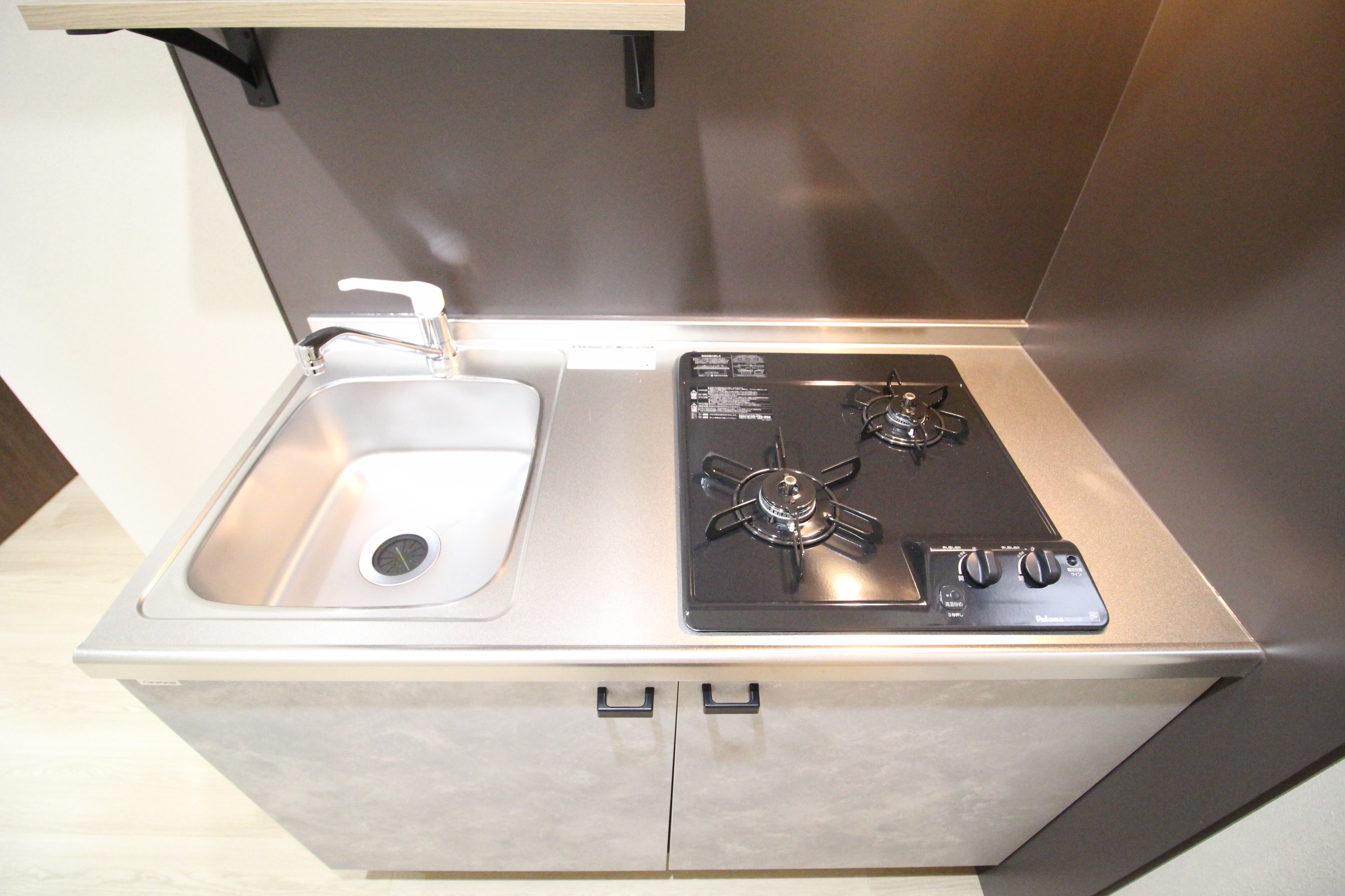 キッチン　2口コンロで同時調理可能！