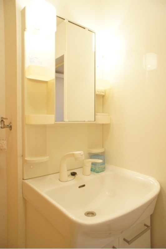 洗面設備　図面と現状が相違がある場合には現状を優先．．．