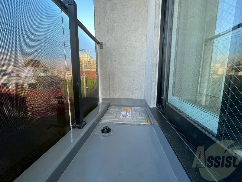 バルコニー　バルコニーが付いていますので一息ついてみてはいかがですか。