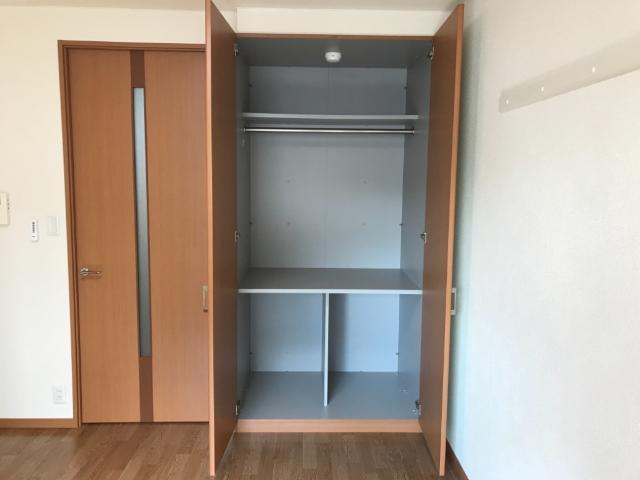 収納　クローゼット