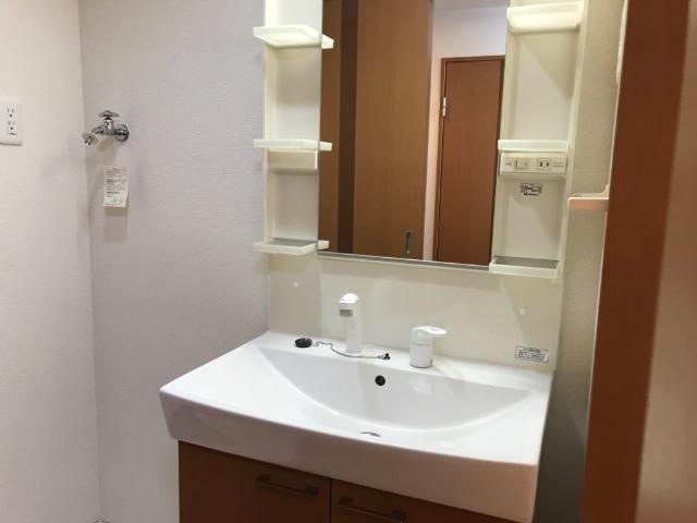 洗面設備　洗髪洗面化粧台