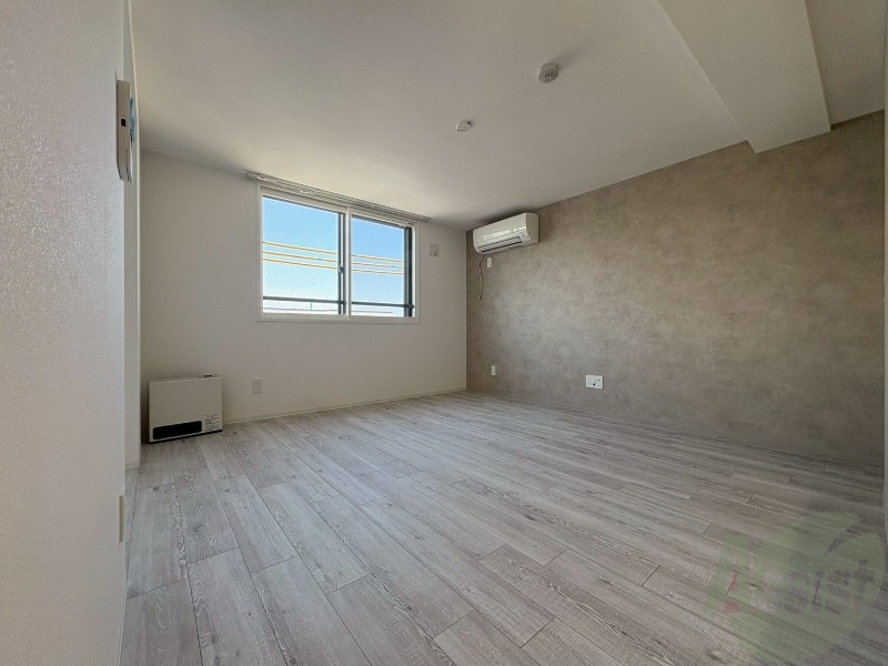 居室・リビング　広くてキレイなお部屋が広がっていて、充実した生活が送れそう。