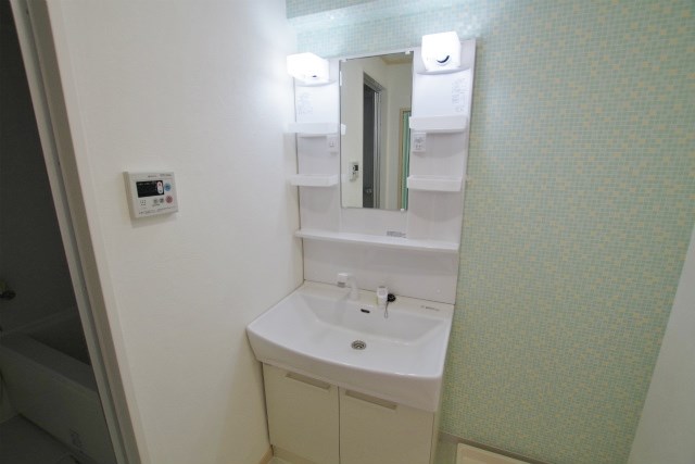 洗面設備　※同タイプのお部屋の写真となります。