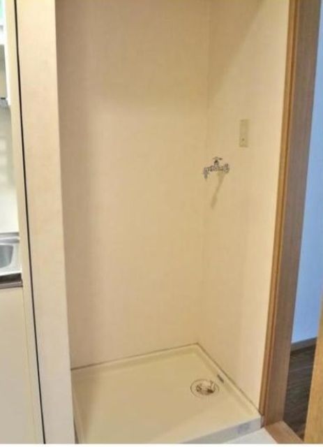 その他設備　室内洗濯機置き場※反転タイプ