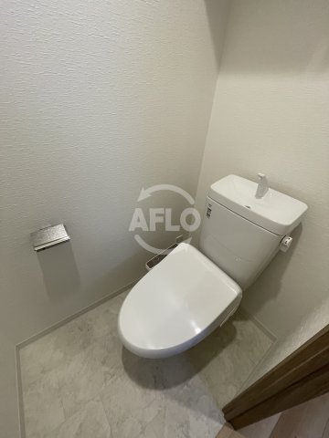 トイレ　スプランディッド中之島WEST　温水洗浄便座