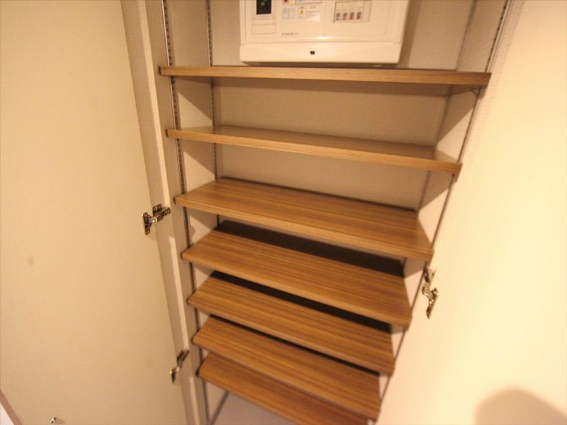 玄関　玄関　シューズボックス　収納充実してます