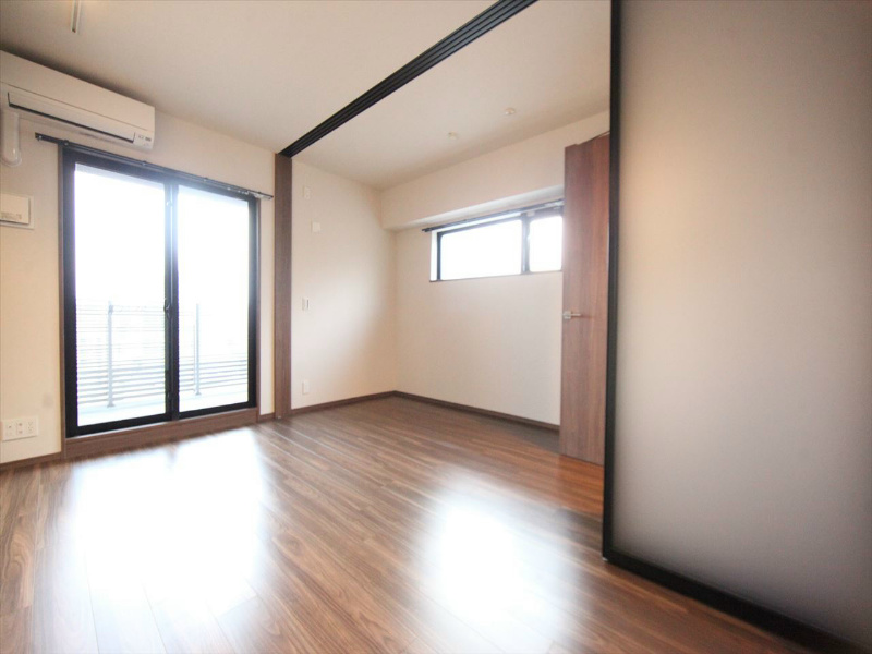 バルコニー　ＬＤＫ9.1帖　洋室3.6帖　南面バルコニー