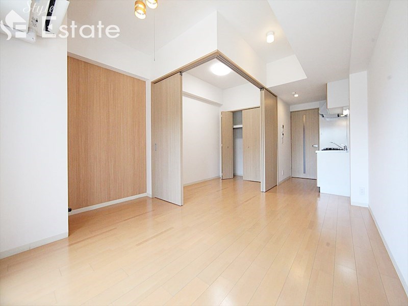 居室・リビング　内装