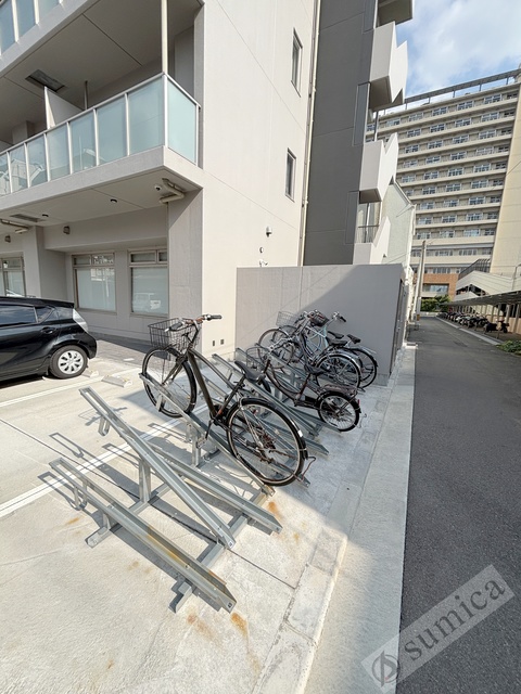 その他共有部分　屋根付き駐輪場が嬉しいです♪♪