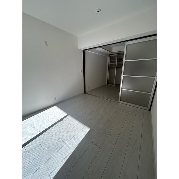 居室・リビング　※反転タイプになります。