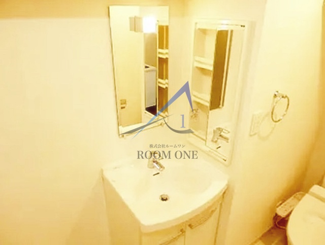 洗面設備　洗面台です。