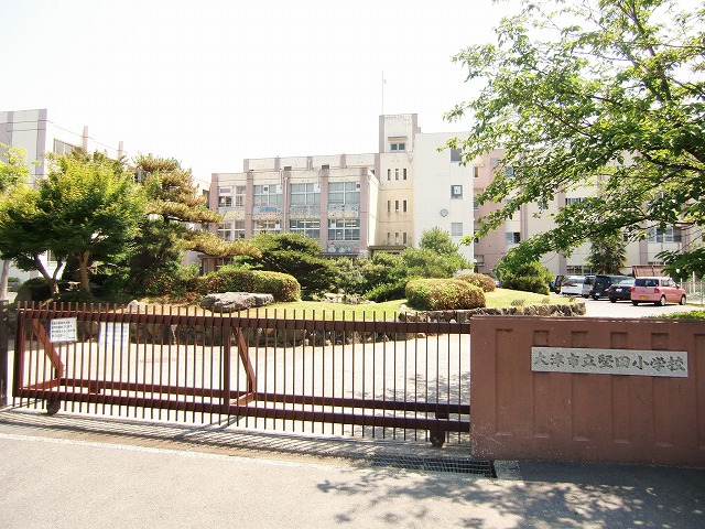 小学校　大津市立堅田小学校（小学校）まで1815m
