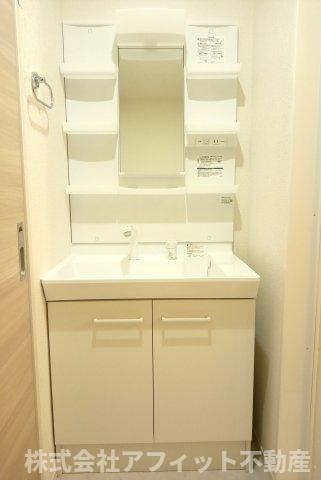 洗面設備　洗髪洗面化粧台