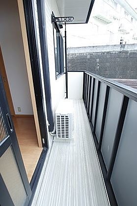 バルコニー　現況優先