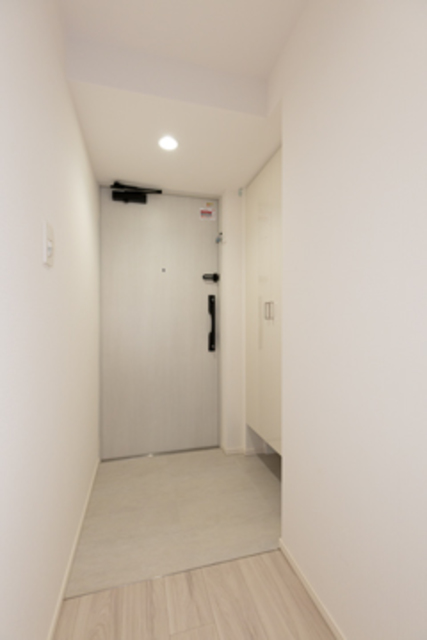 玄関　※写真は同タイプ住戸です。