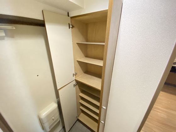 玄関　※別部屋の写真です