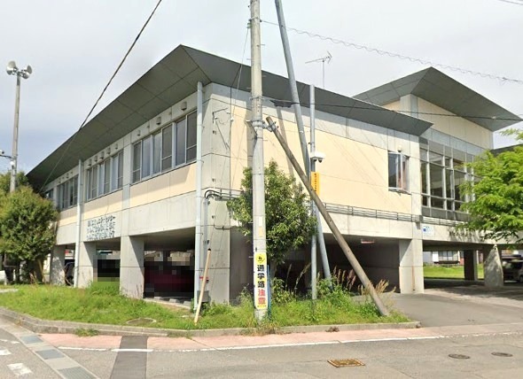 役所　吾川郡枝川出張所（役所）まで720m