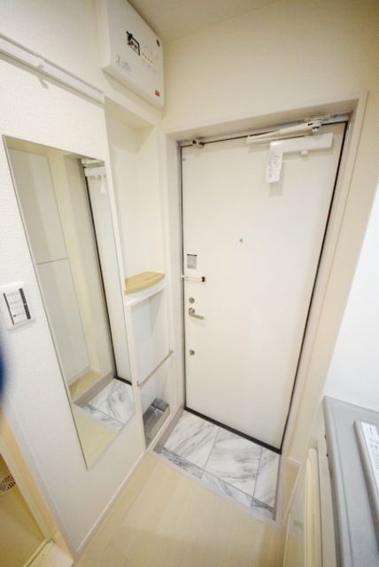 玄関　★姿見のある玄関★