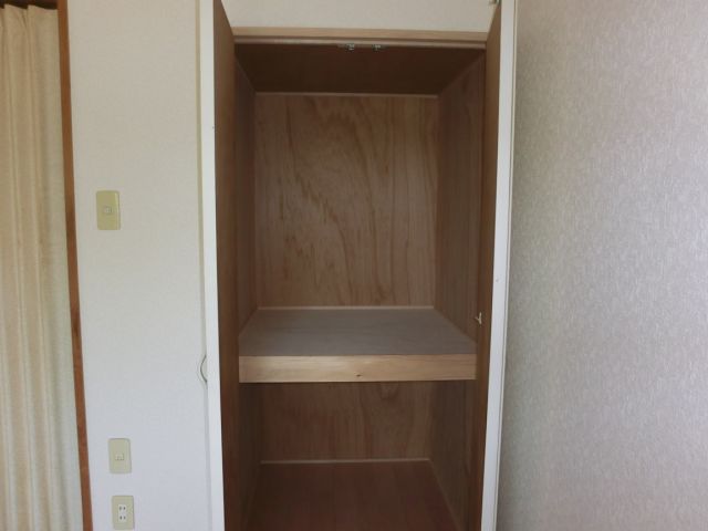 収納　奥行のある収納です