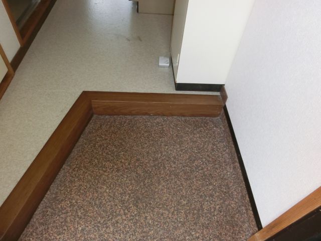 玄関　靴箱付の玄関です