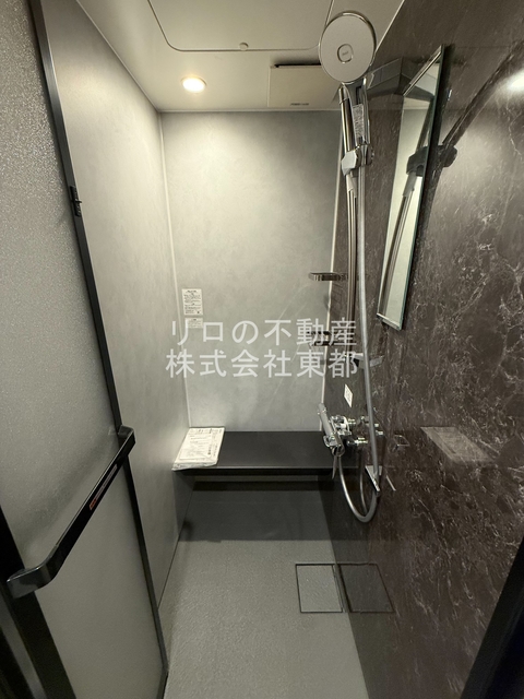 バス・シャワールーム　シャワールーム設置済☆