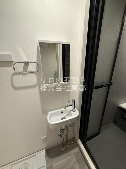 洗面設備　嬉しい洗面台は独立タイプ！