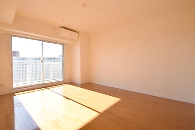 居室・リビング　★明るいリビング★