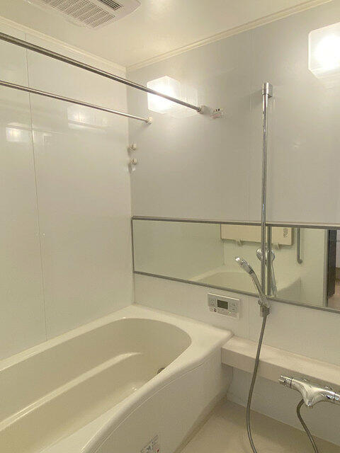 バス・シャワールーム　※写真は同タイプ住戸です。