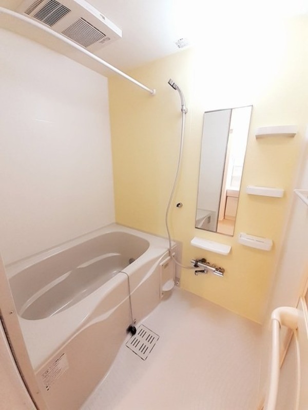 バス・シャワールーム　図面と現状に相違がある場合には現状を優先