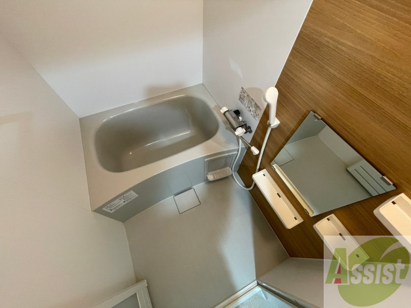 バス・シャワールーム　お風呂です。ゆっくりお風呂につかるのも体に良いですね～