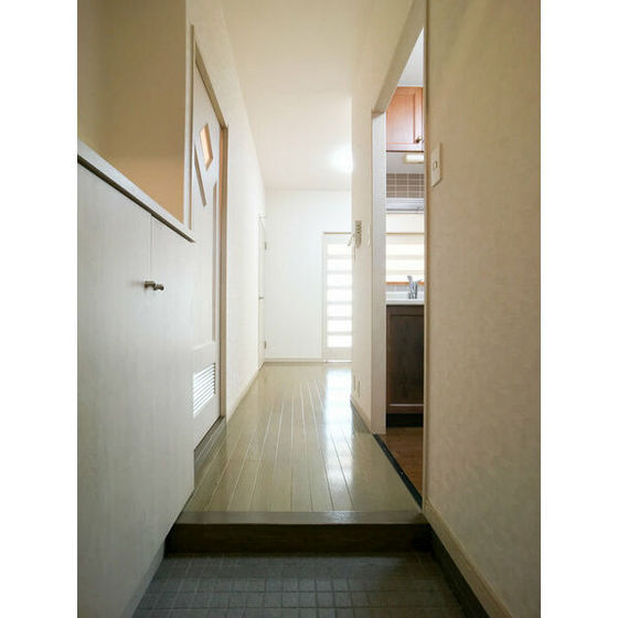 玄関　※反転タイプ別部屋写真。現況優先※