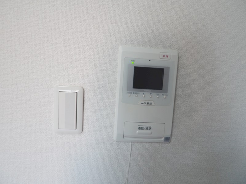 セキュリティ　モニター付きインターホン