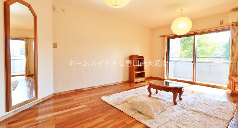 居室・リビング　同型別部屋写真