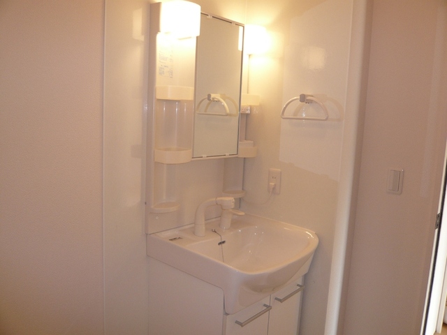 洗面設備　洗髪洗面化粧台です