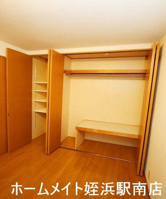 収納　★壁一面の収納力です♪★参考写真