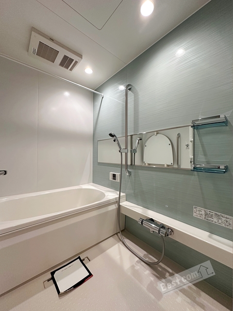 バス・シャワールーム　追い焚き付で寒い日も温まります♪