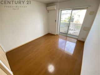 居室・リビング　エアコン付きの7帖の洋室です♪