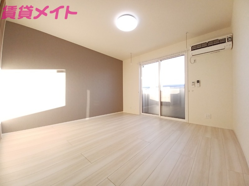 居室・リビング　同物件別部屋参考写真です。