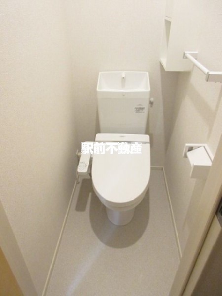 トイレ　反転タイプ