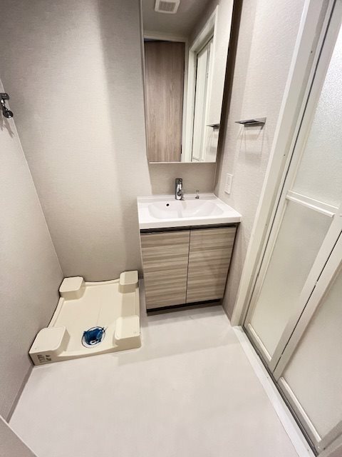 洗面設備　※別部屋の参考写真です。