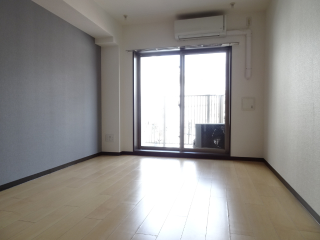 居室・リビング　別部屋参考写真