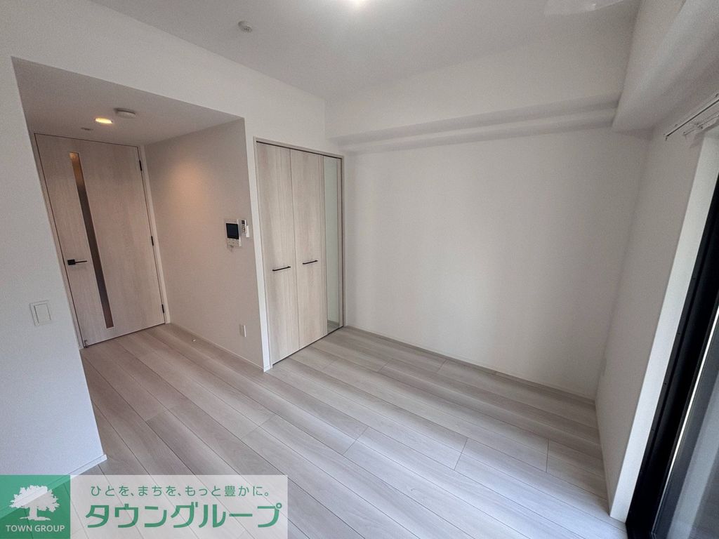 居室・リビング　写真は反転タイプのものになります。