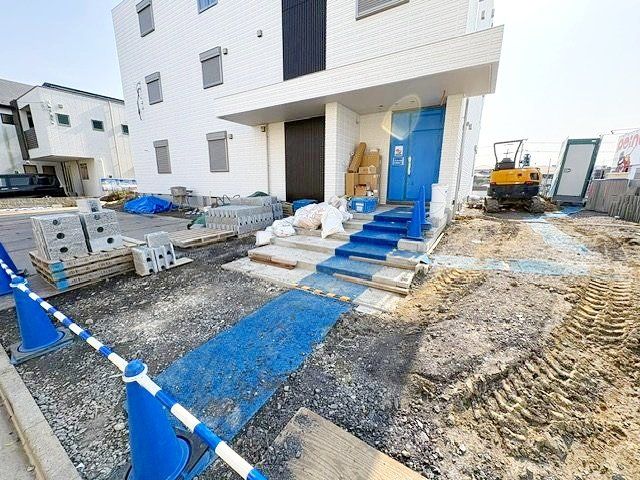 エントランス　駐車場