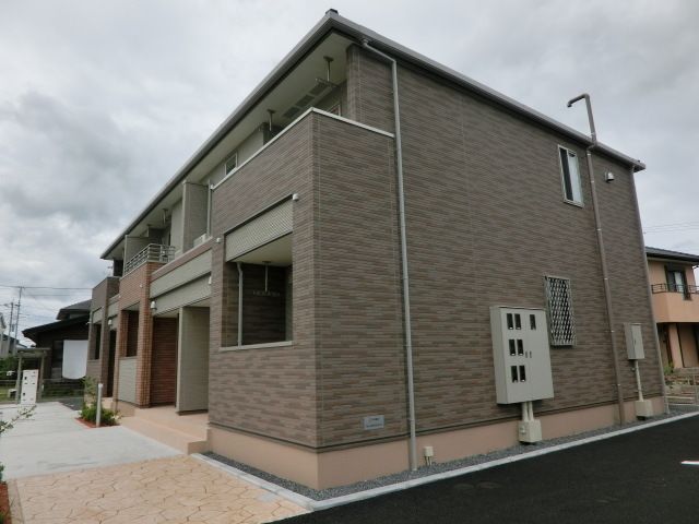 建物外観　2022年6月築！閑静な住宅街に立地しています。
