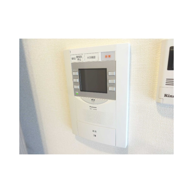セキュリティ　来客時はモニターで確認ができます。